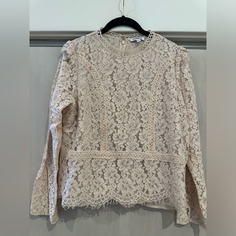 Express Lace Top - Picture 3 of 5
